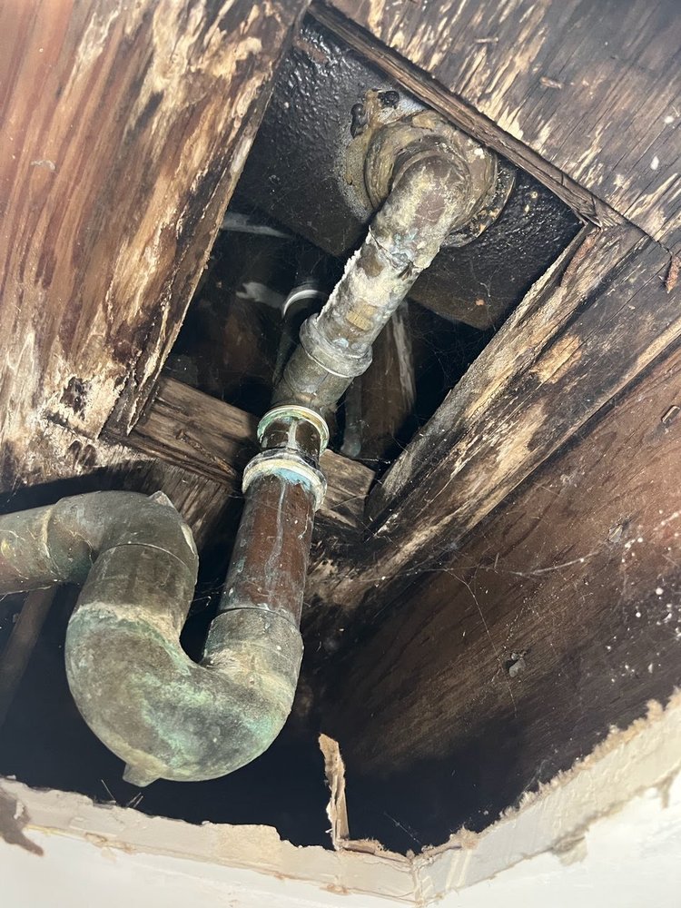 Old corroded galvanized plumbing before repipe by 5Star Plumbing Specialists